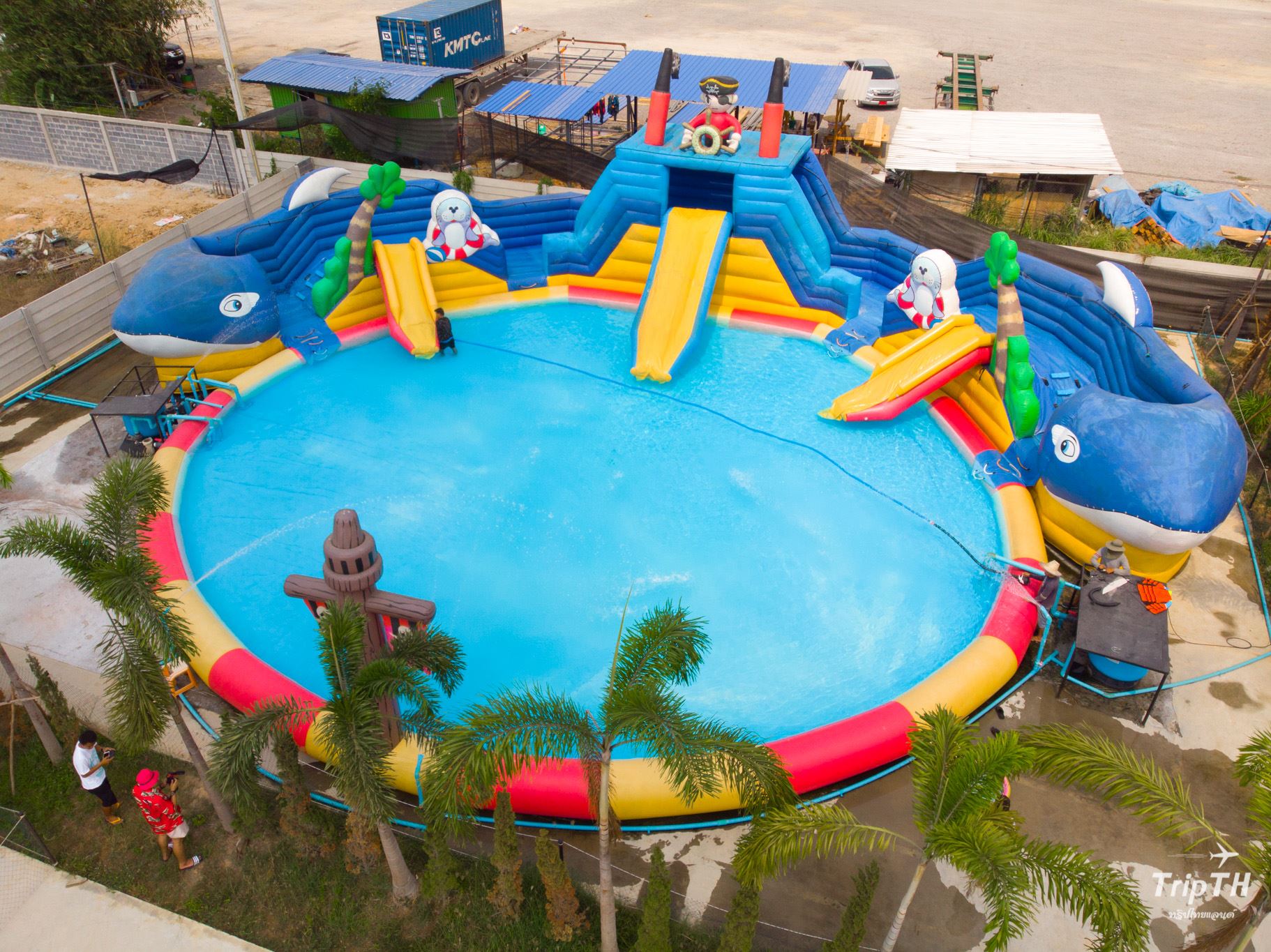 Giant Water Park